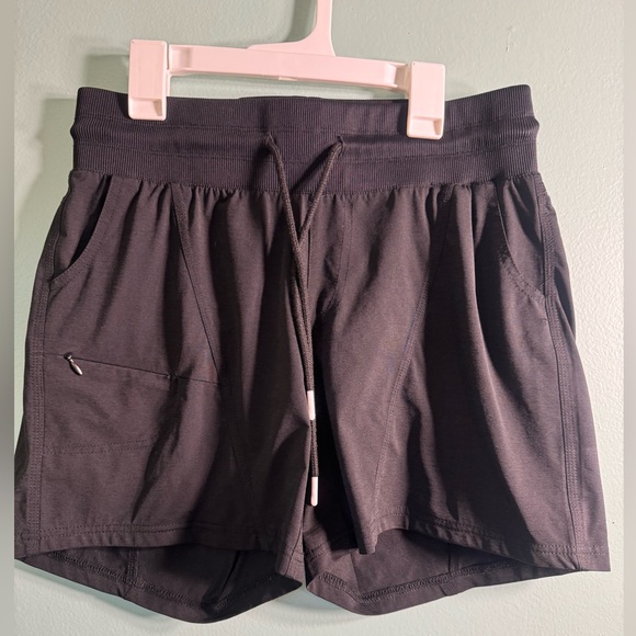 Women’s Zyia, athletic shorts , size medium. - Picture 1 of 4